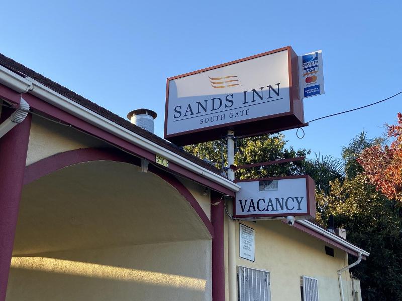 Sands Inn image