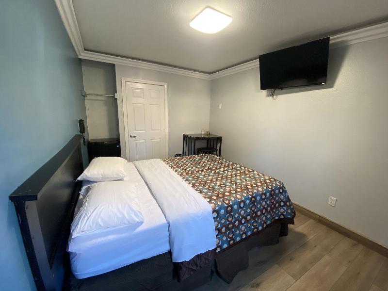 Sands Inn image