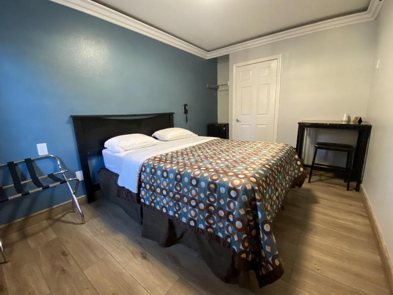 Sands Inn image