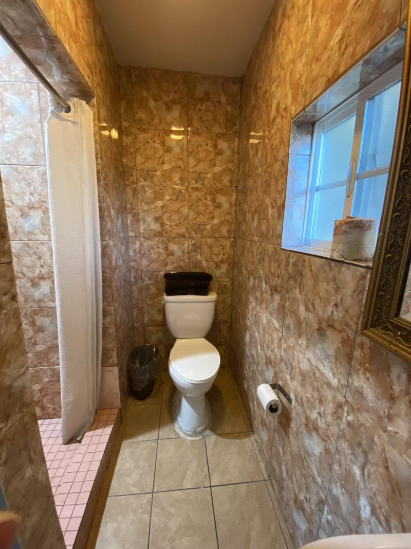 Sands Inn image