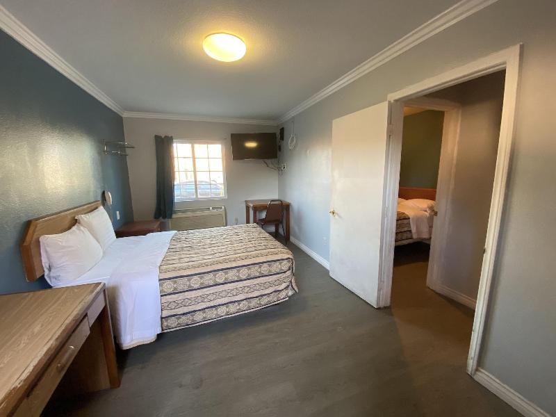 Sands Inn image