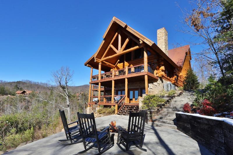 Grampy Camp Lodge at Gatlinburg image