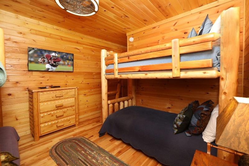 Grampy Camp Lodge at Gatlinburg image