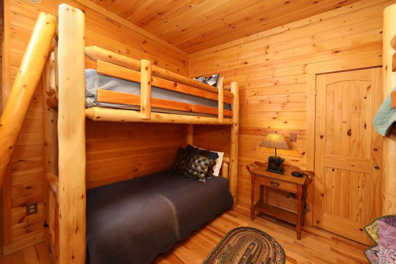 Grampy Camp Lodge at Gatlinburg image