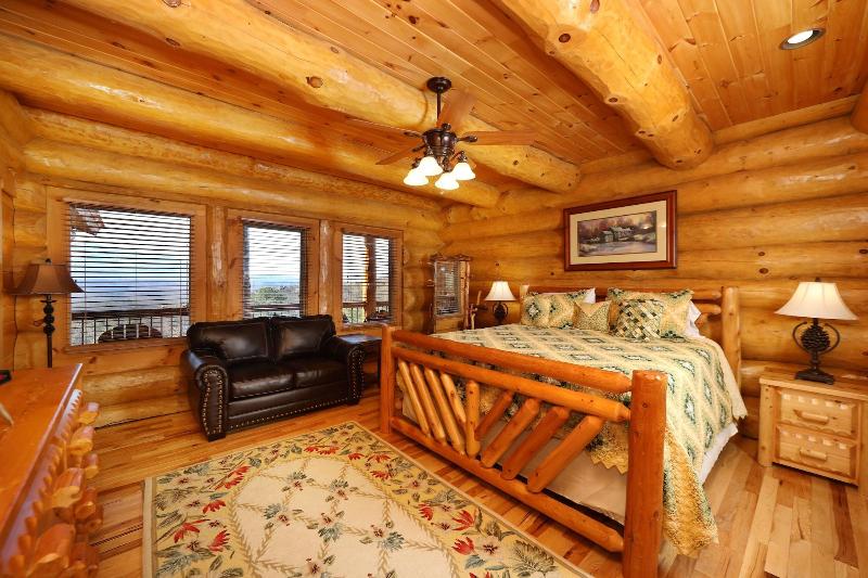 Grampy Camp Lodge at Gatlinburg image