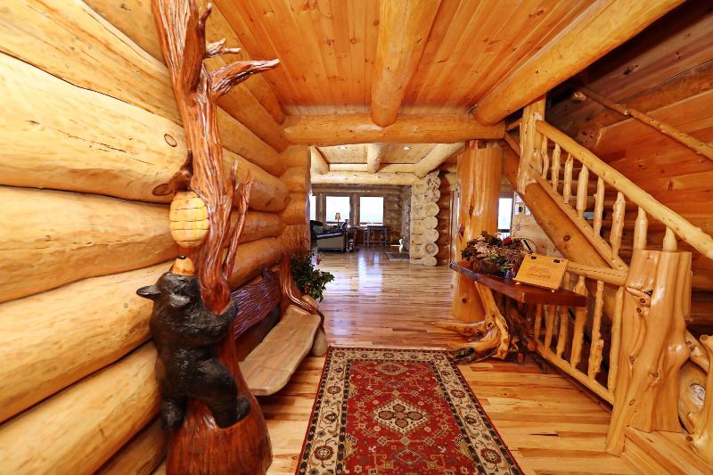 Grampy Camp Lodge at Gatlinburg image