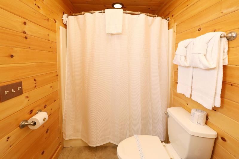 Grampy Camp Lodge at Gatlinburg image