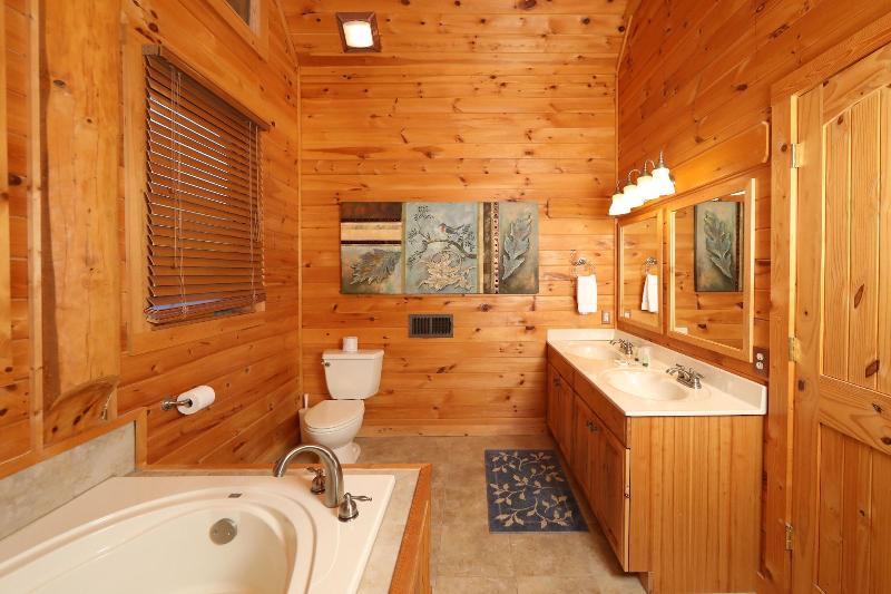 Grampy Camp Lodge at Gatlinburg image