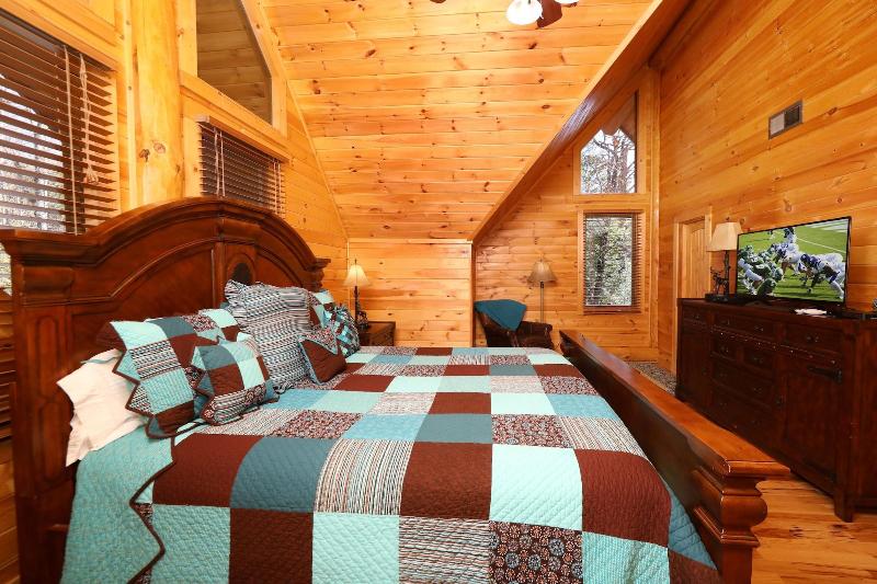 Grampy Camp Lodge at Gatlinburg image