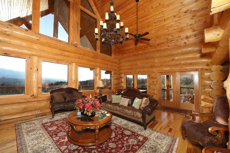 Grampy Camp Lodge at Gatlinburg image