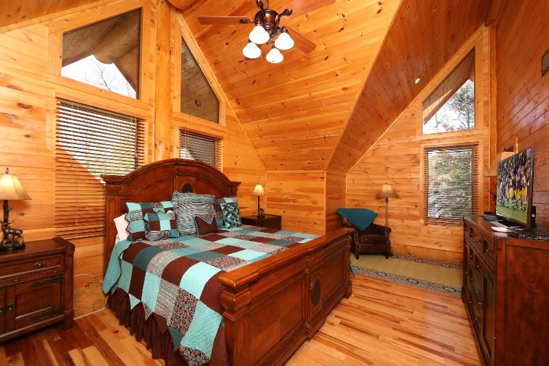 Grampy Camp Lodge at Gatlinburg image