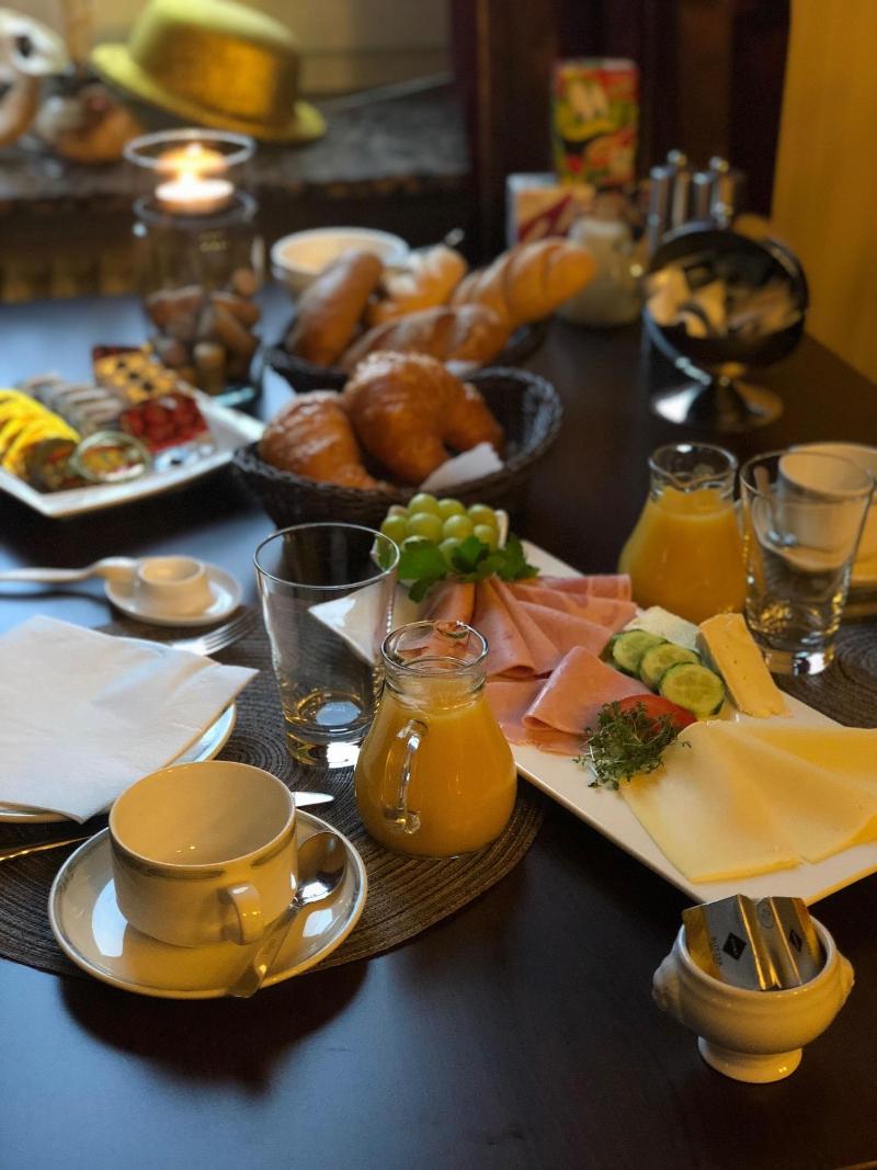 Frischbier's Hotel-Restaurant image