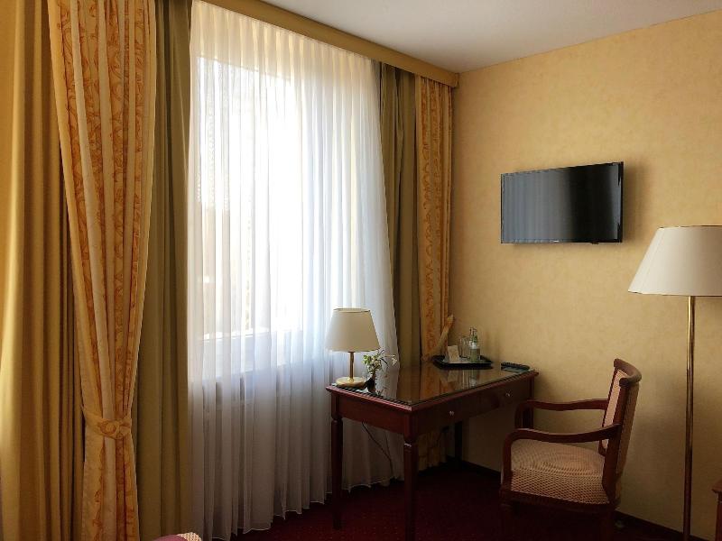 Frischbier's Hotel-Restaurant image