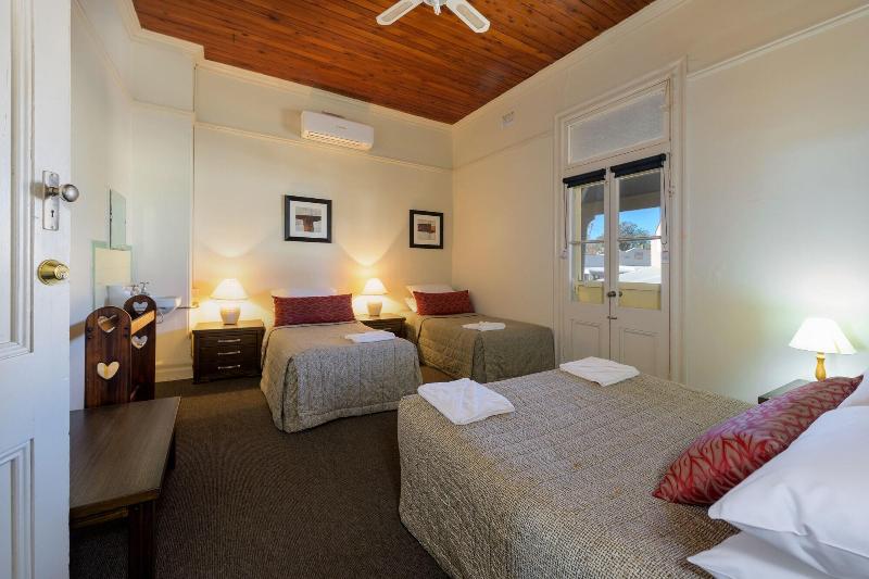 Commercial Travellers House image