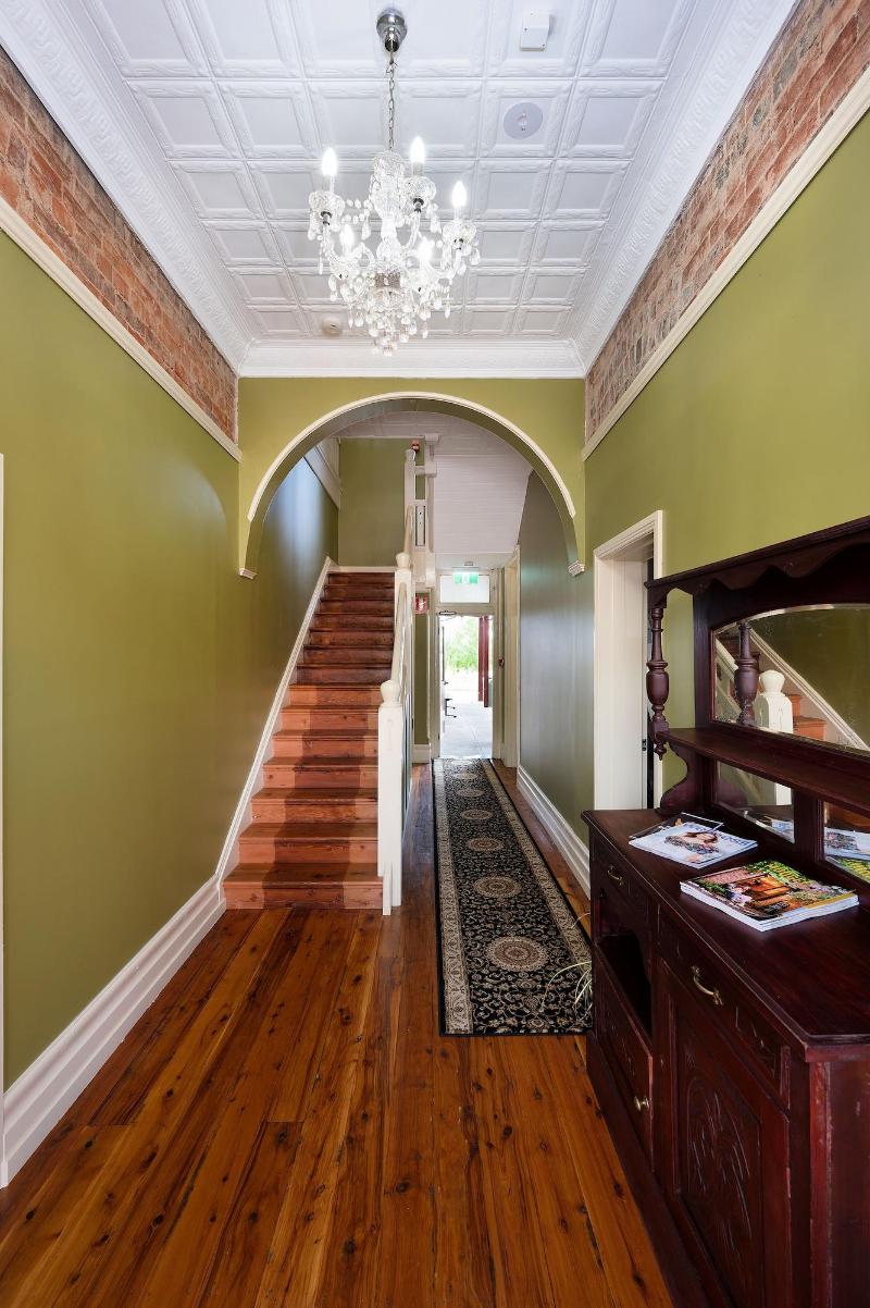 Commercial Travellers House image