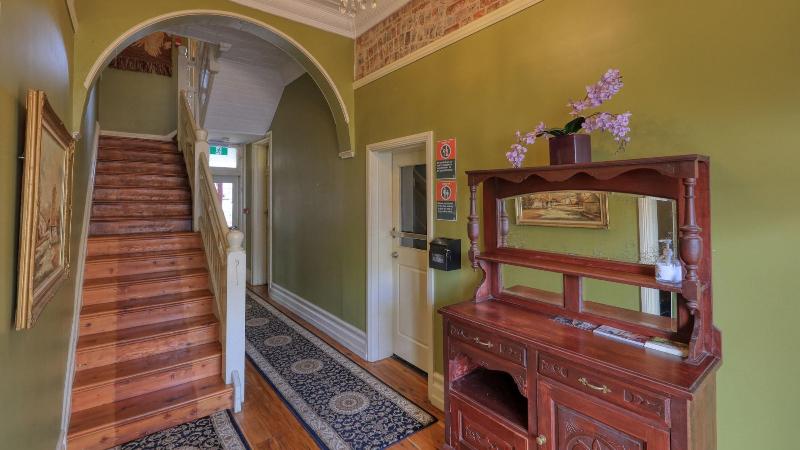 Commercial Travellers House image