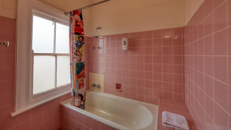Commercial Travellers House image