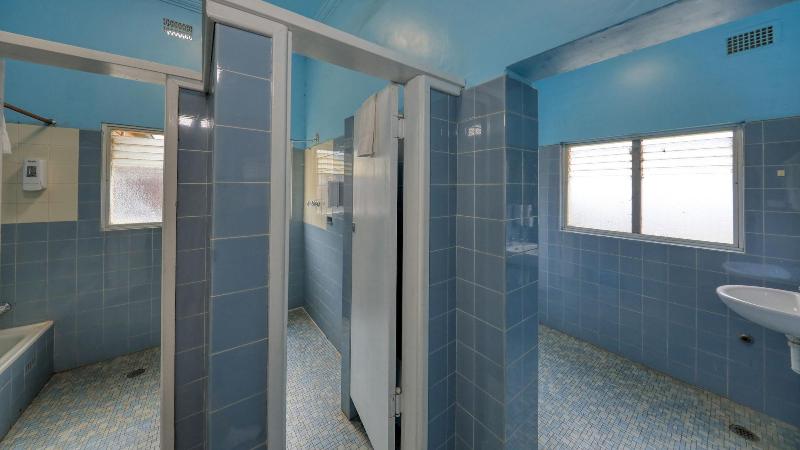 Commercial Travellers House image