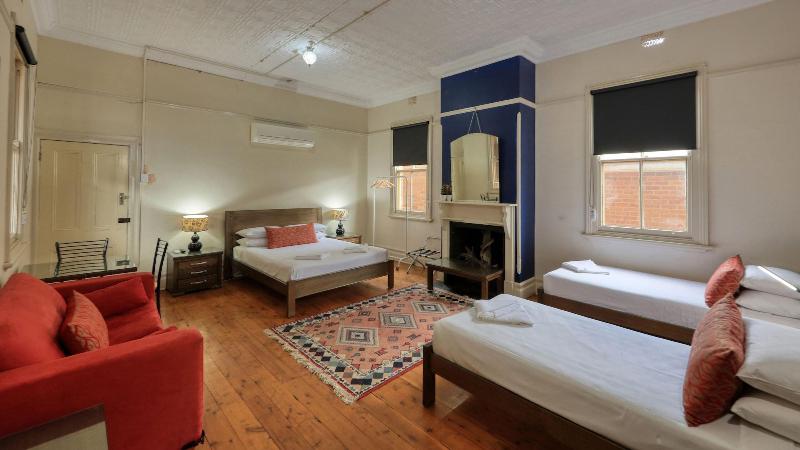Commercial Travellers House image