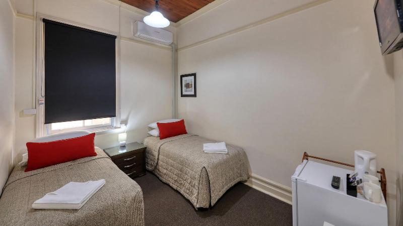 Commercial Travellers House image