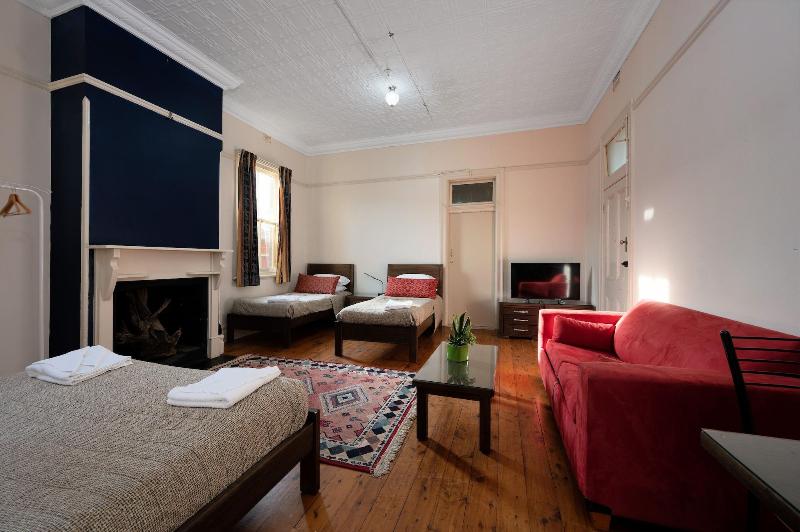 Commercial Travellers House image