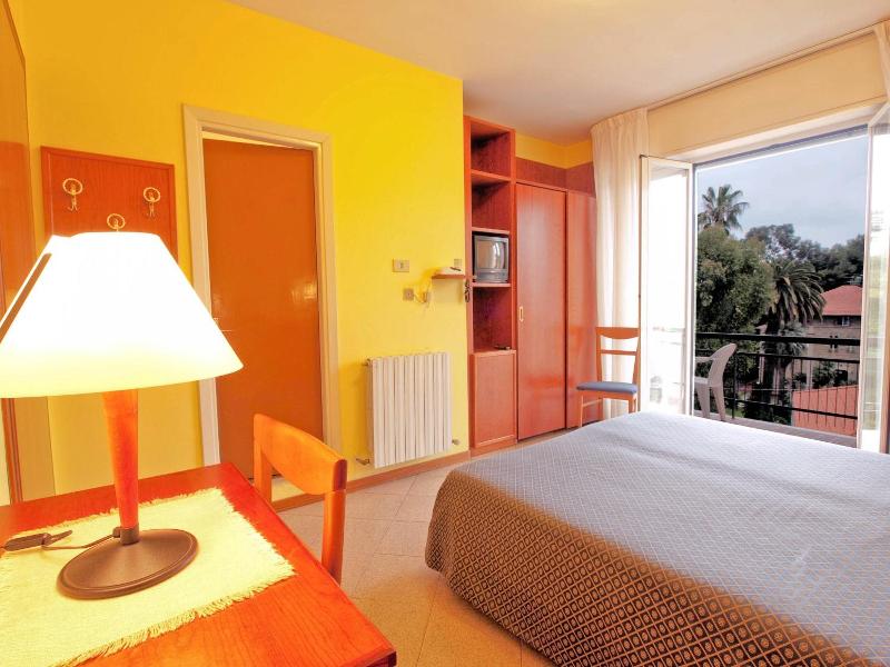 Hotel Capri image