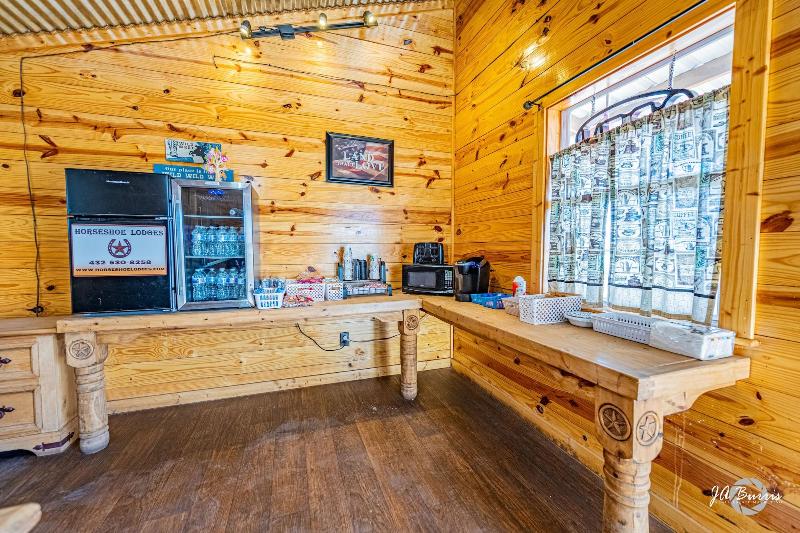 Horseshoe Lodges Cabins & RV Park
