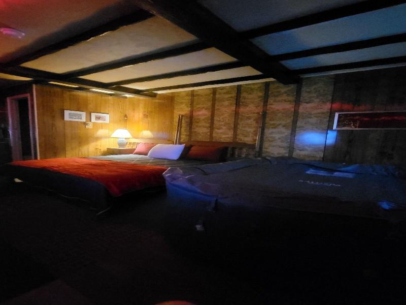 Pocono Mountains Hotel and Spa image