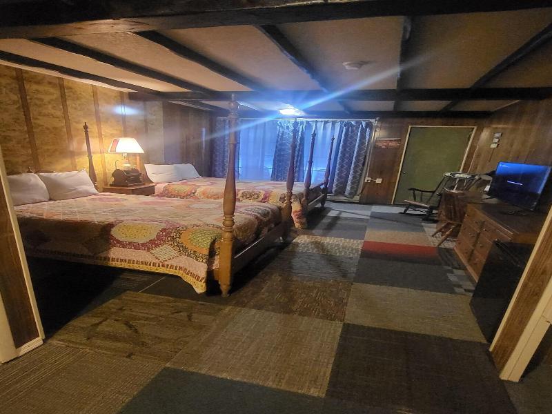 Pocono Mountains Hotel and Spa image