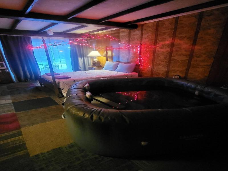 Pocono Mountains Hotel and Spa image