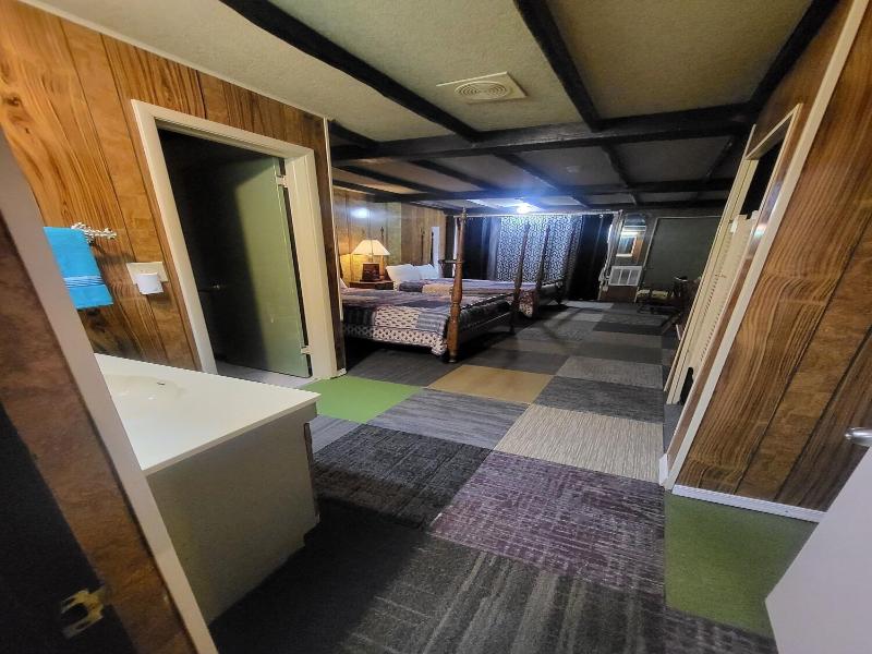 Pocono Mountains Hotel and Spa image