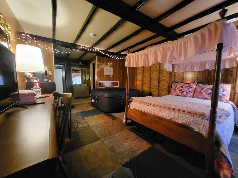 Pocono Mountains Hotel and Spa image