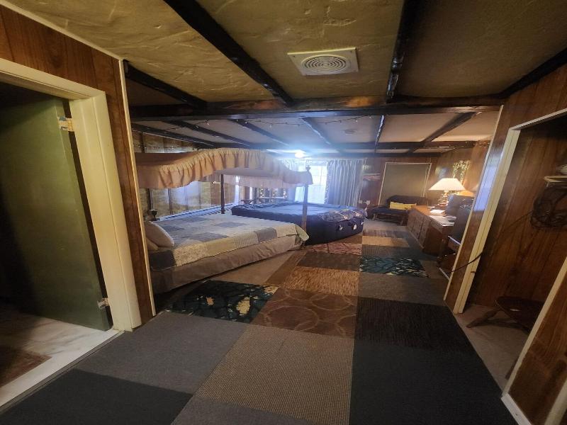Pocono Mountains Hotel and Spa image