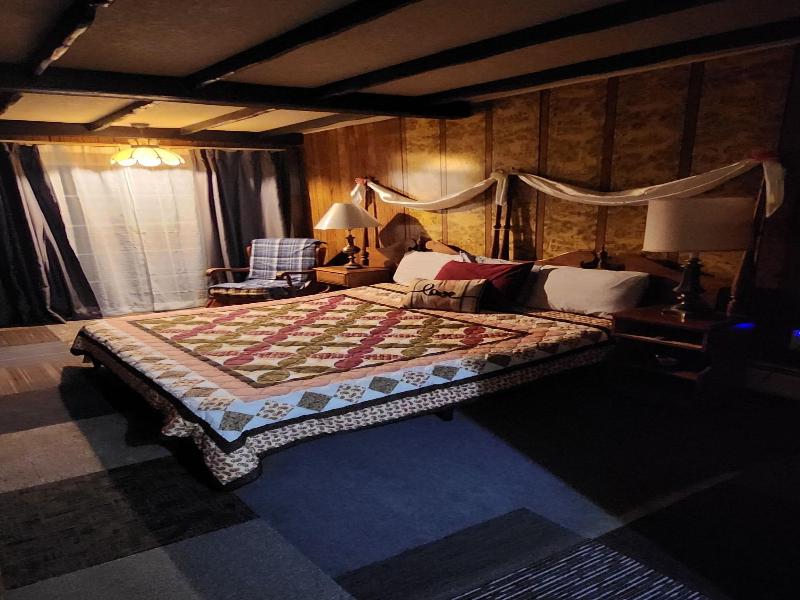 Pocono Mountains Hotel and Spa image