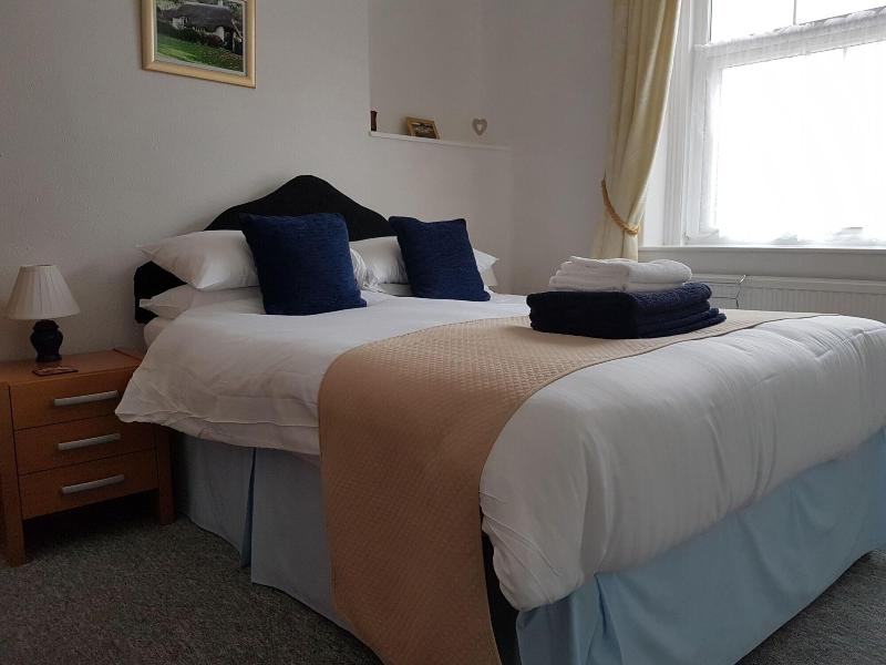 Montrose Guest House image
