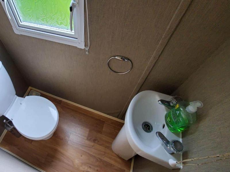 Cosy Caravan Close to the Beach in North Wales, UK image