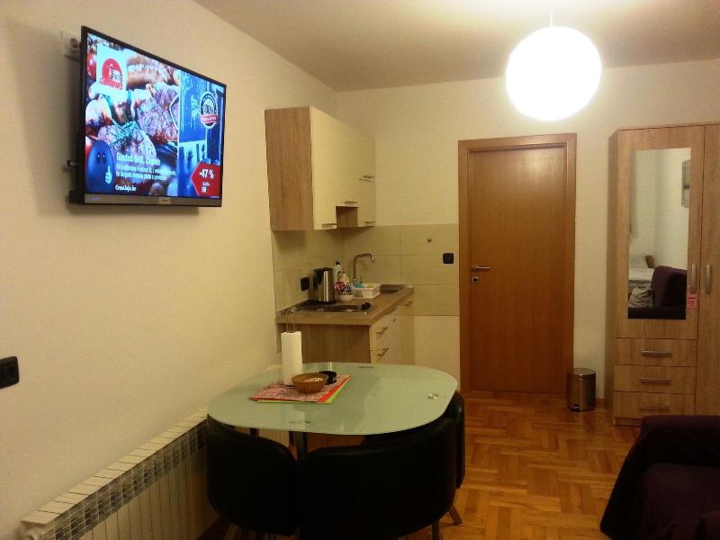 Studio Apartments Korosteljev image