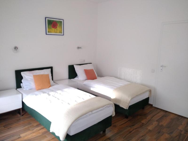 Hotel Zentrum image