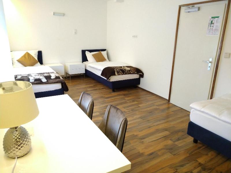 Hotel Zentrum image