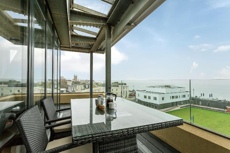 Riviera Apartments image