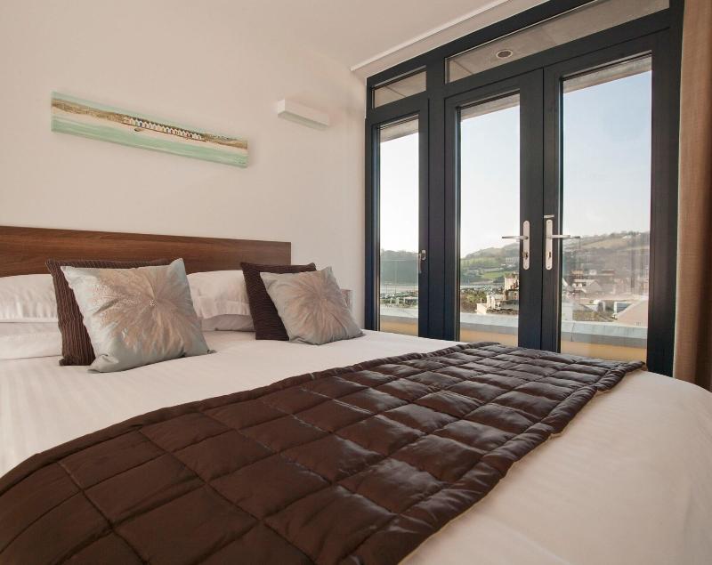 Riviera Apartments image