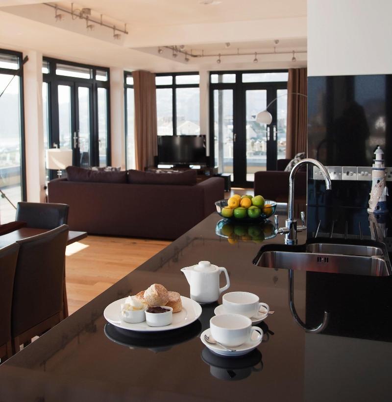 Riviera Apartments image