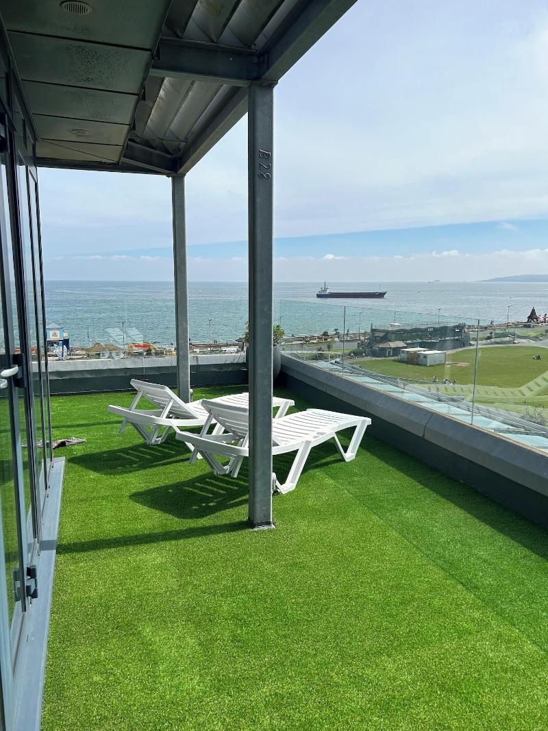 Riviera Apartments image