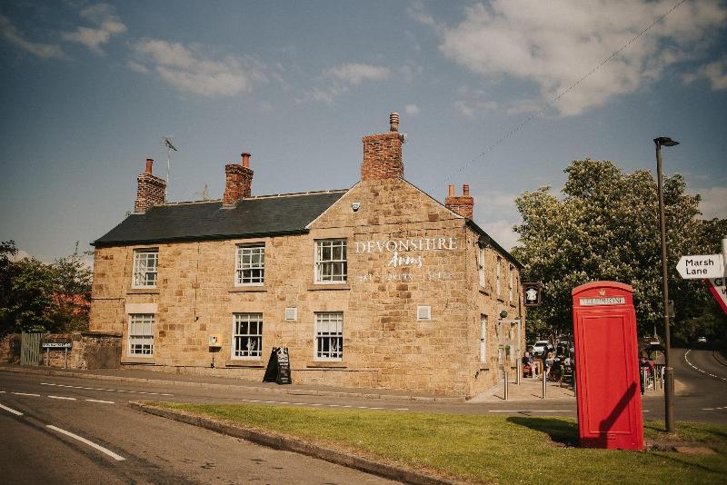 Devonshire Arms — exterior view