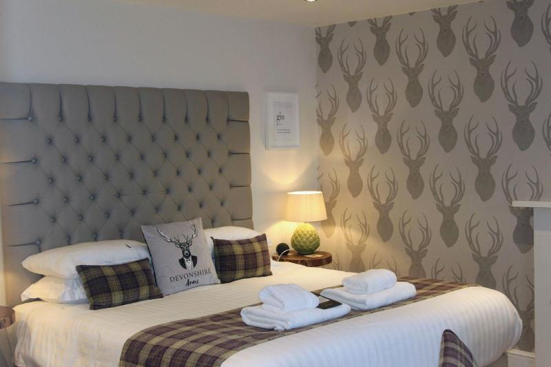 Devonshire Arms image
