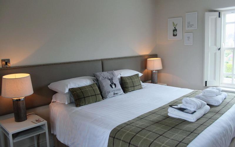 Devonshire Arms image