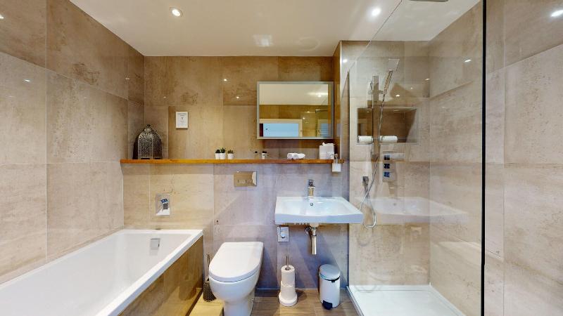 Devonshire Arms image