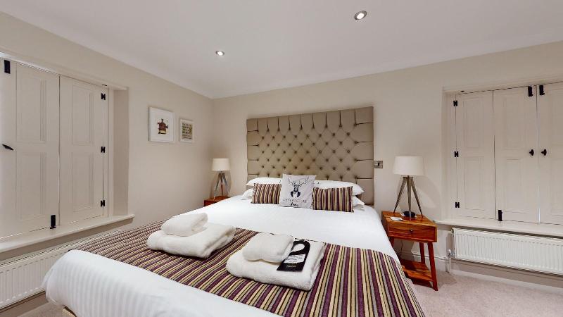 Devonshire Arms image