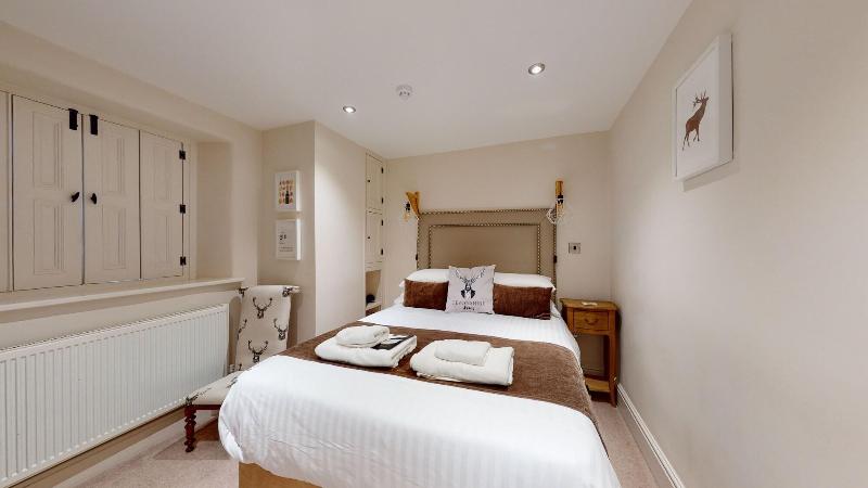 Devonshire Arms image