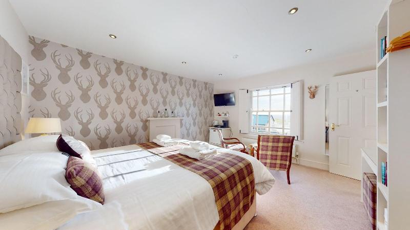 Devonshire Arms image